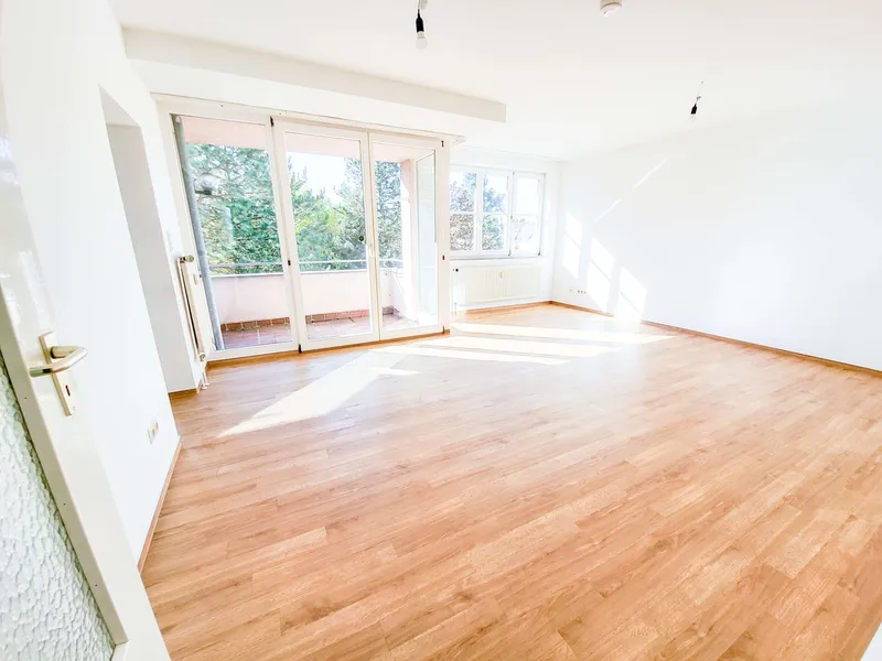 Lichtdurchflutete 3-Zimmer-Wohnung in Lichterfelde — photo 1
